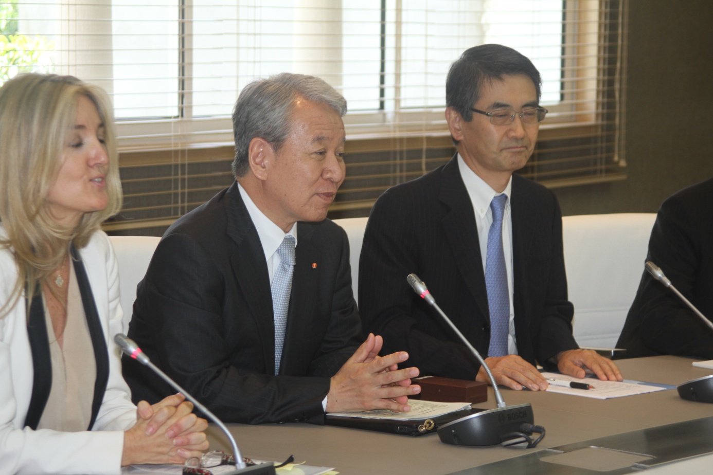 السيد الوزير عزيز أخنوش يتباحث مع رئيس الوكالة اليابانية للتعاون الدولي