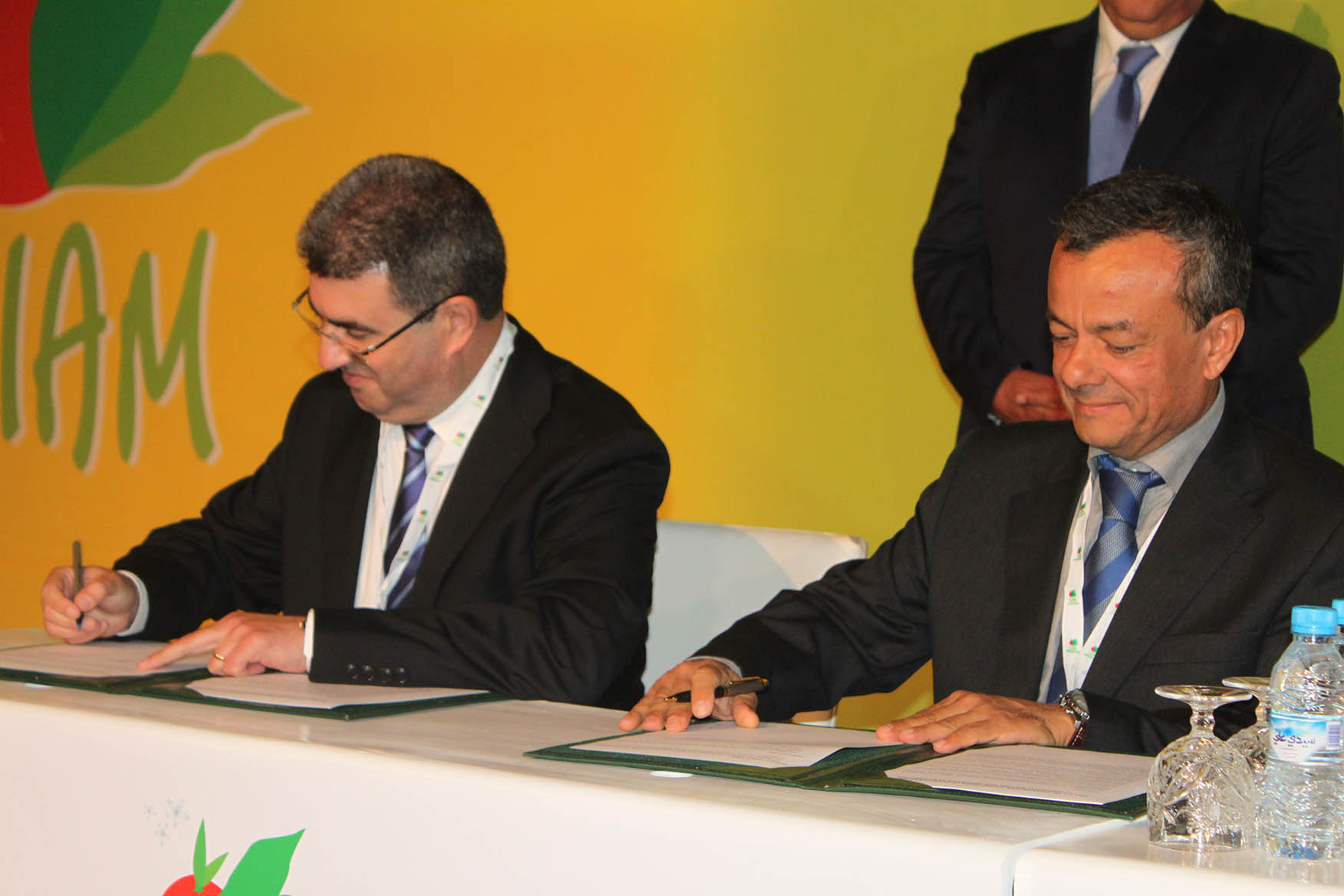 الملتقى الدولي للفلاحة بالمغرب.. توقيع اتفاقيتين لتطوير زراعة الحبوب الزيتية